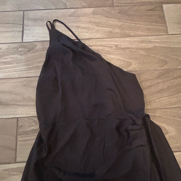 Lulu's Black One-Shoulder Long Sleeve Sheath Dress - Picture 2 of 5